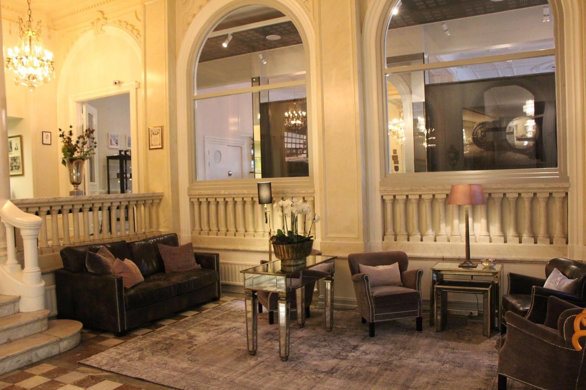 Continental Du Sud Hotel อึสตัด ภายนอก รูปภาพ
